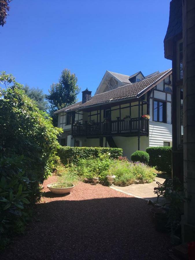 Holiday Home "Les Ancolies " Gite Citadin Spa Eksteriør billede
